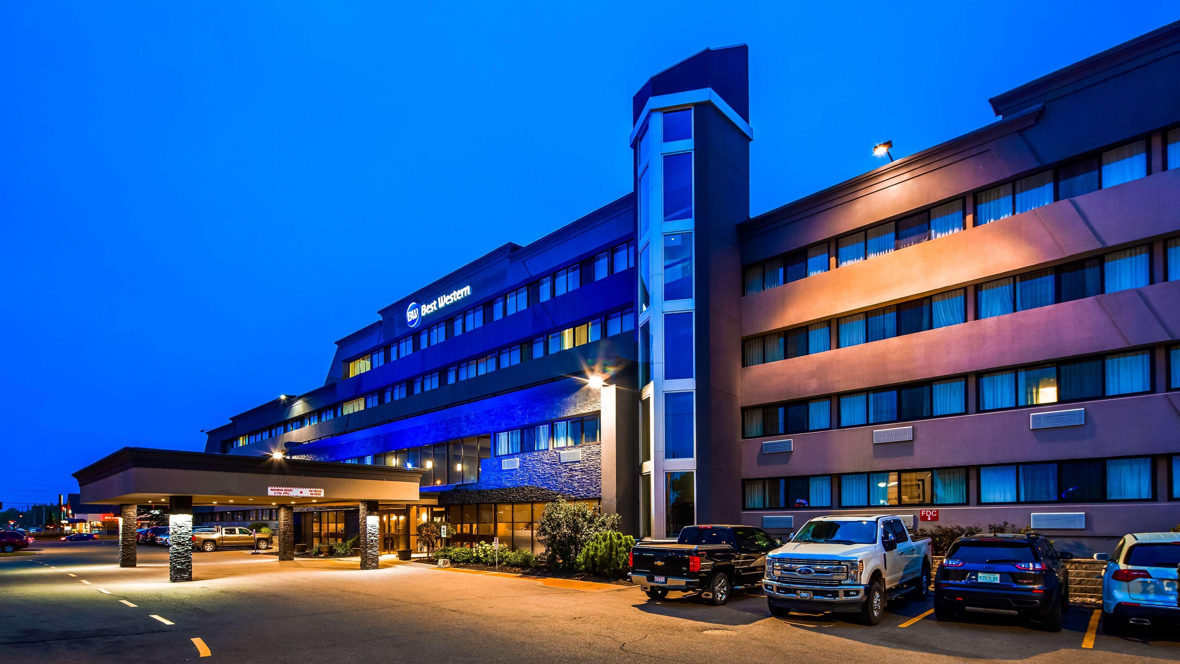 Best Western Cedar Park Inn Edmonton Buitenkant foto