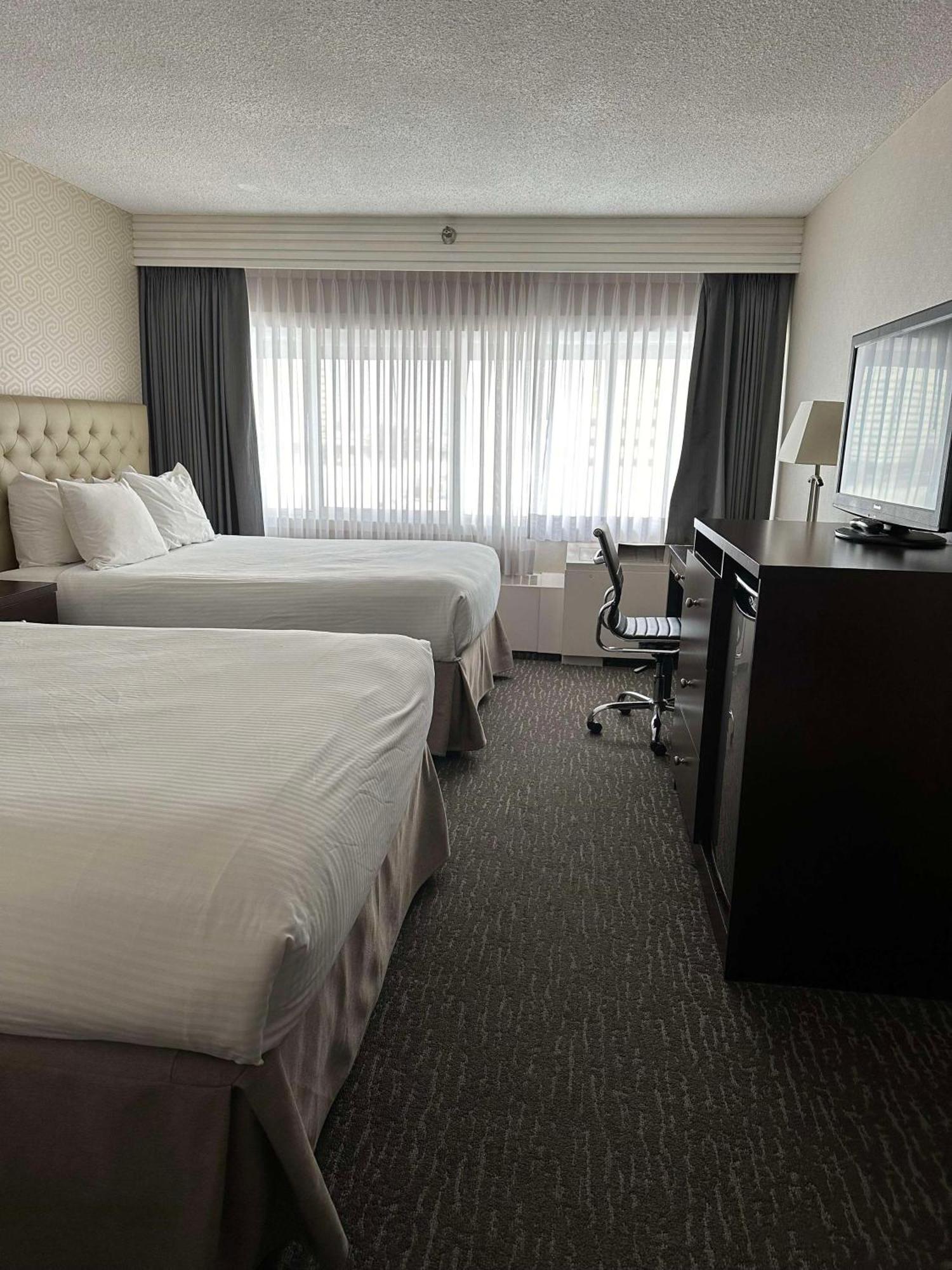 Best Western Cedar Park Inn Edmonton Buitenkant foto