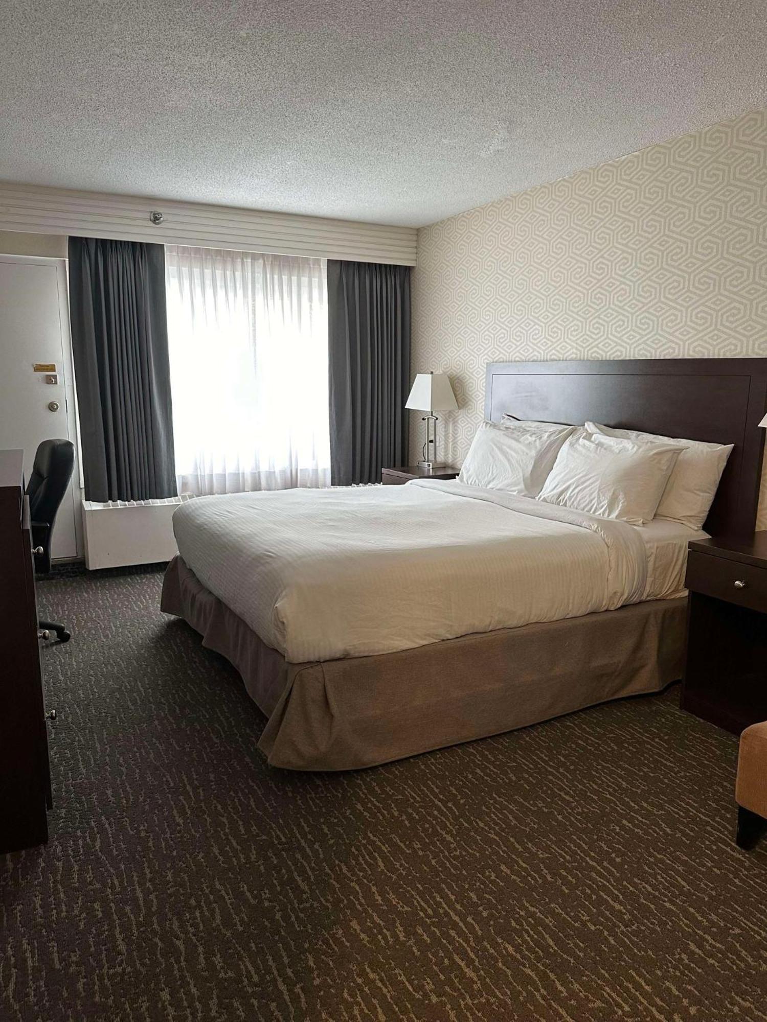 Best Western Cedar Park Inn Edmonton Buitenkant foto