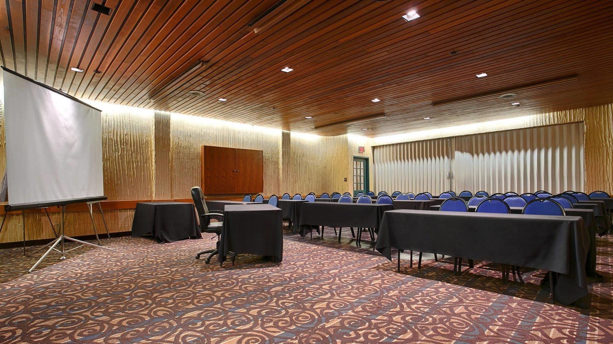 Best Western Cedar Park Inn Edmonton Buitenkant foto