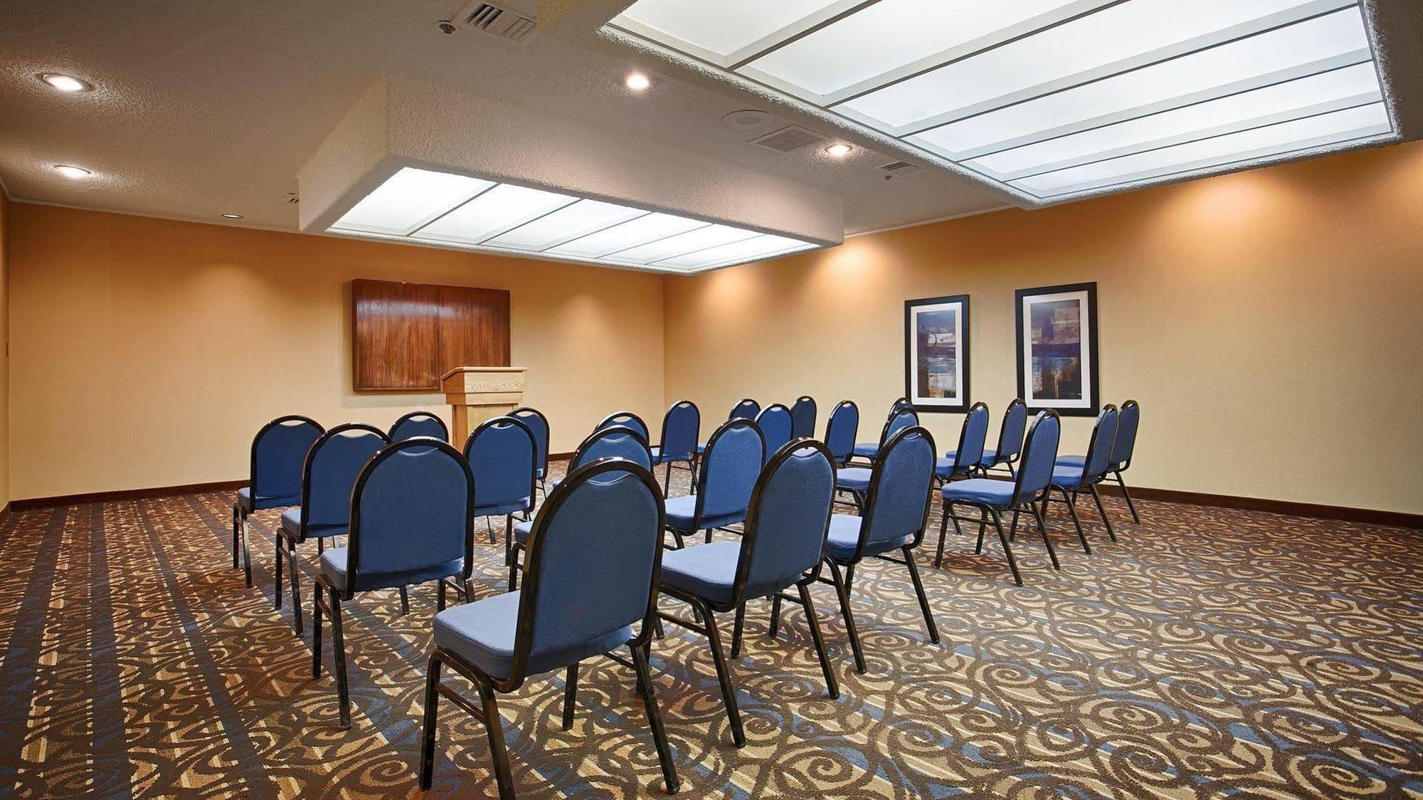 Best Western Cedar Park Inn Edmonton Buitenkant foto